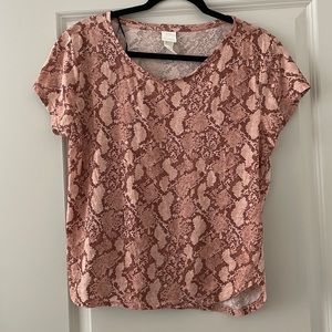 H&M pink snakeskin t shirt